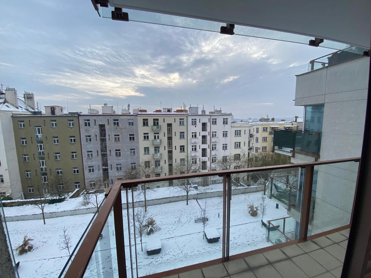 Cozy Apartment Praga Zewnętrze zdjęcie